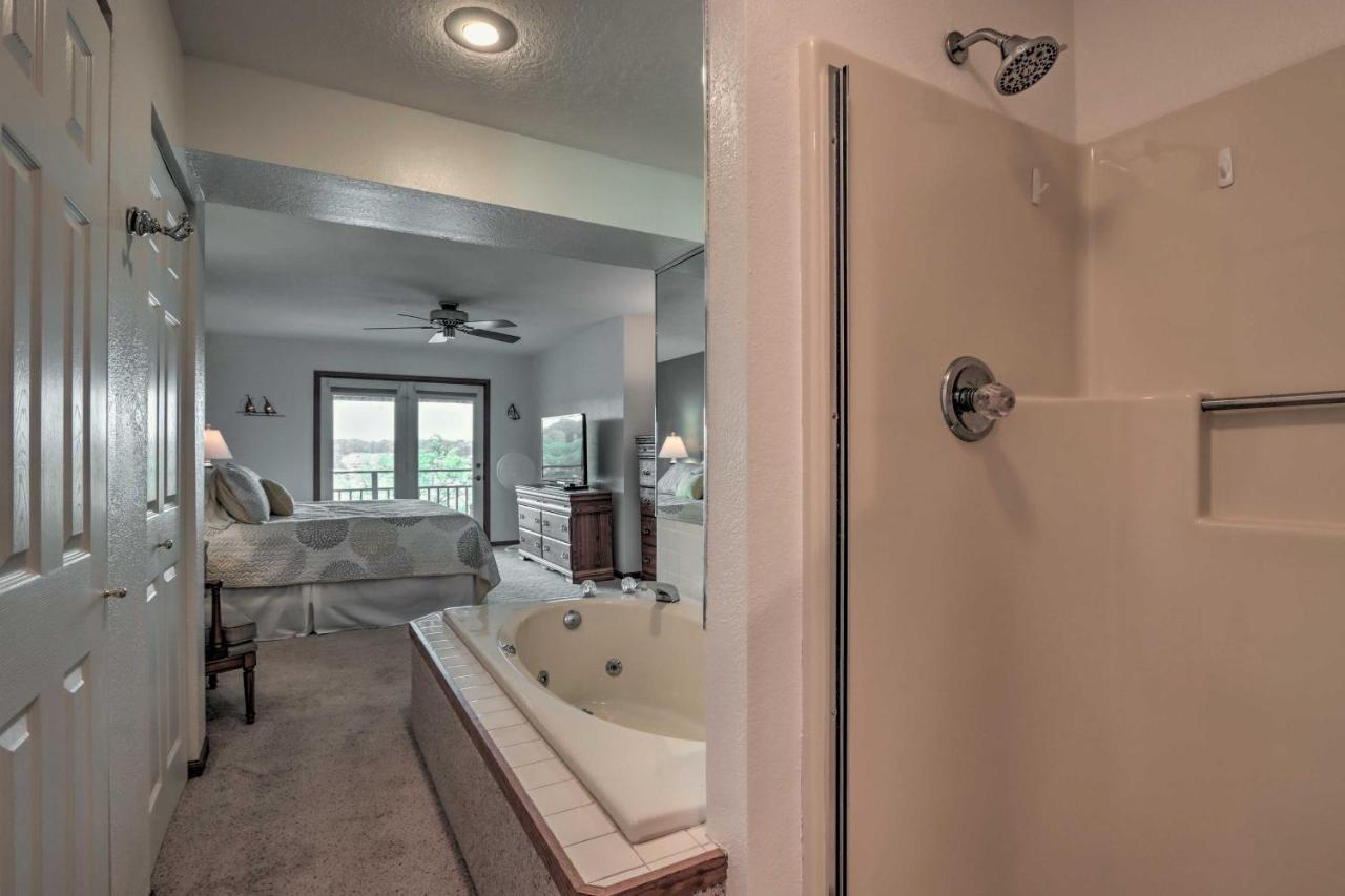 Lakefront Osage Beach Condo With Balcony And Views! Exterior photo